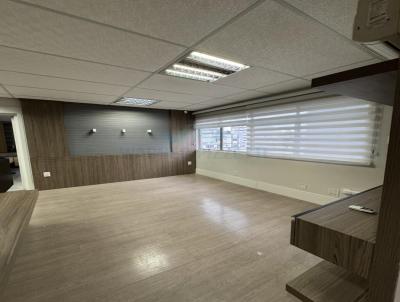 Sala Comercial para Venda, em Cricima, bairro Centro, 2 banheiros